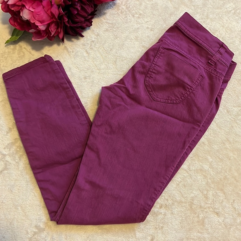 {Benetton} Fuchsia Stretchy Skinny Jeans